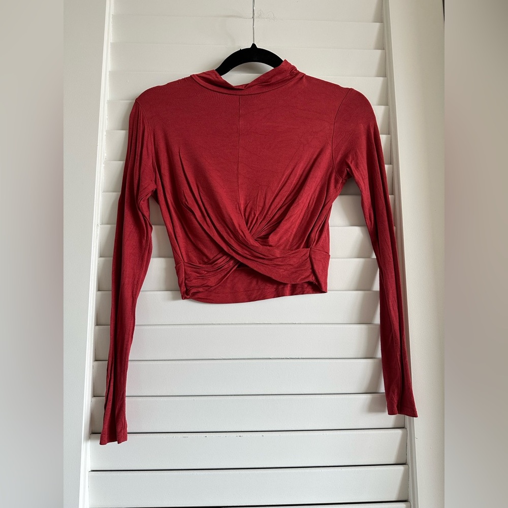 Auburn Mock Neck Twist Crop Top